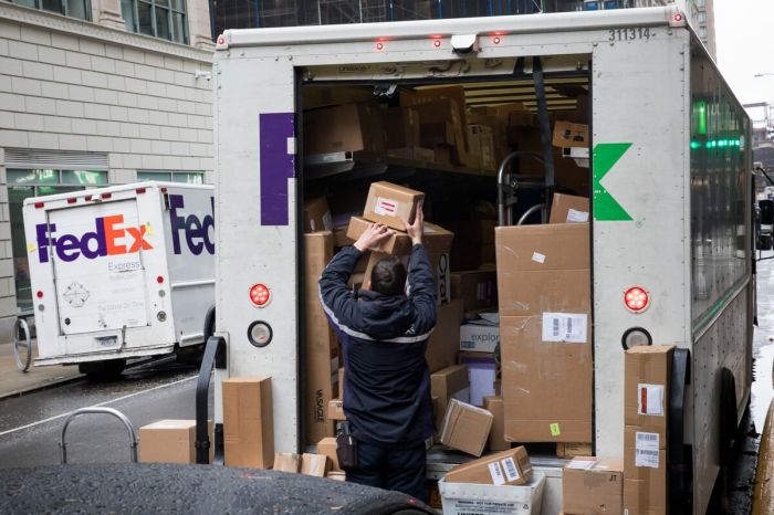 Amazon cuts off fedex prime shipping what can u s amazon sellers do